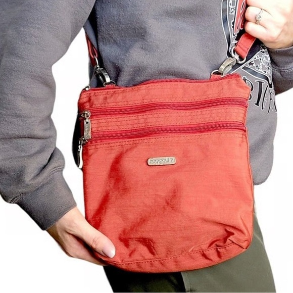 Baggallini Crossbody Bag Orange Water-Resistant Nylon Pockets Adjustable Casual - Picture 1 of 11